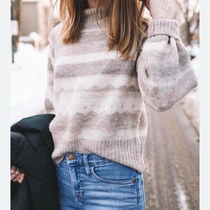 Abercrombie & Fitch Neutral Striped Sweater